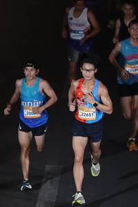 BIB: 2000, 22651, 22689
                            <button type="button" onclick="openModal(22925240)" class="btn btn-primary btn-sm float-right btn-popup" data-toggle="modal" data-target=".modal-high-quality">
                        <i class="fas fa-shopping-cart"></i> Add to Cart
                    </button>
                                            <button type="button" onclick="isThisMe(22925240, true)" class="btn btn-success btn-sm float-right btn-popup btn-isme hidden" data-toggle="tooltip" data-placement="bottom" title="นี่คือรูปของคุณใช่ไหม คลิกที่นี่เพื่อเอาเข้าอัลบั้ม">
                        <i class="fas fa-plus"></i> Add to album
                    </button>
                    <button type="button" onclick="isThisMe(22925240, false)" class="btn btn-warning btn-sm float-right btn-popup btn-isnotme hidden">
                        <i class="fas fa-ban"></i> Remove from album
                    </button>